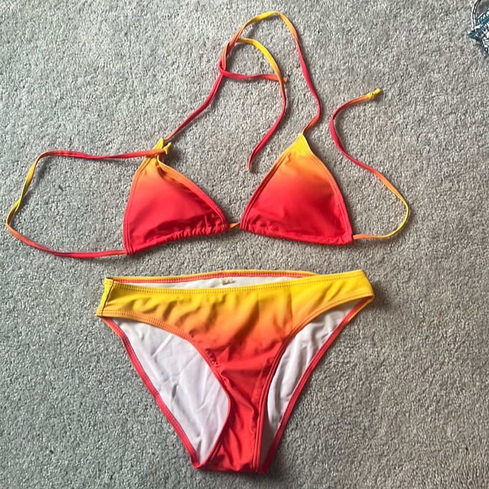 Great string bikini!